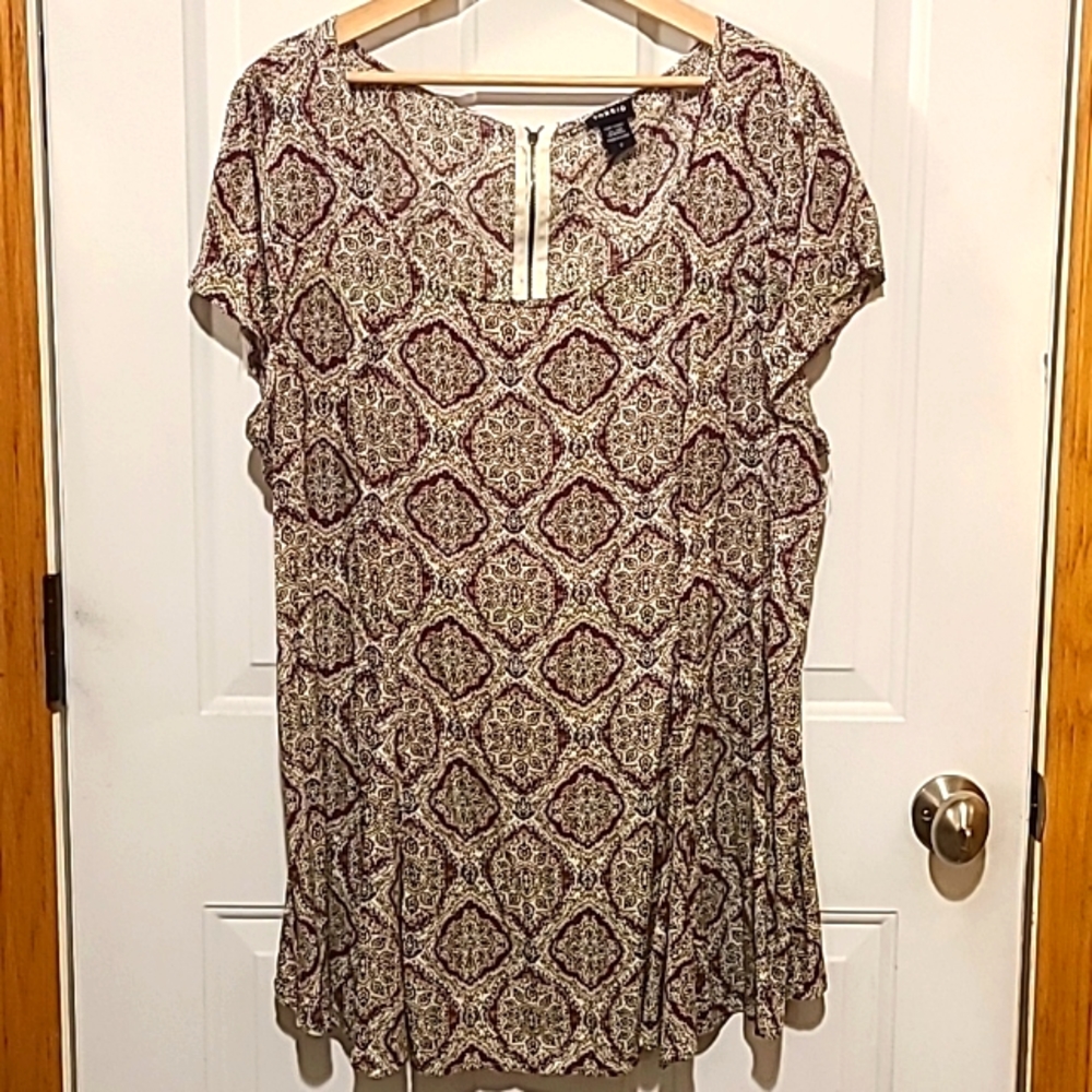 Torrid Mandala Blouse size 2
